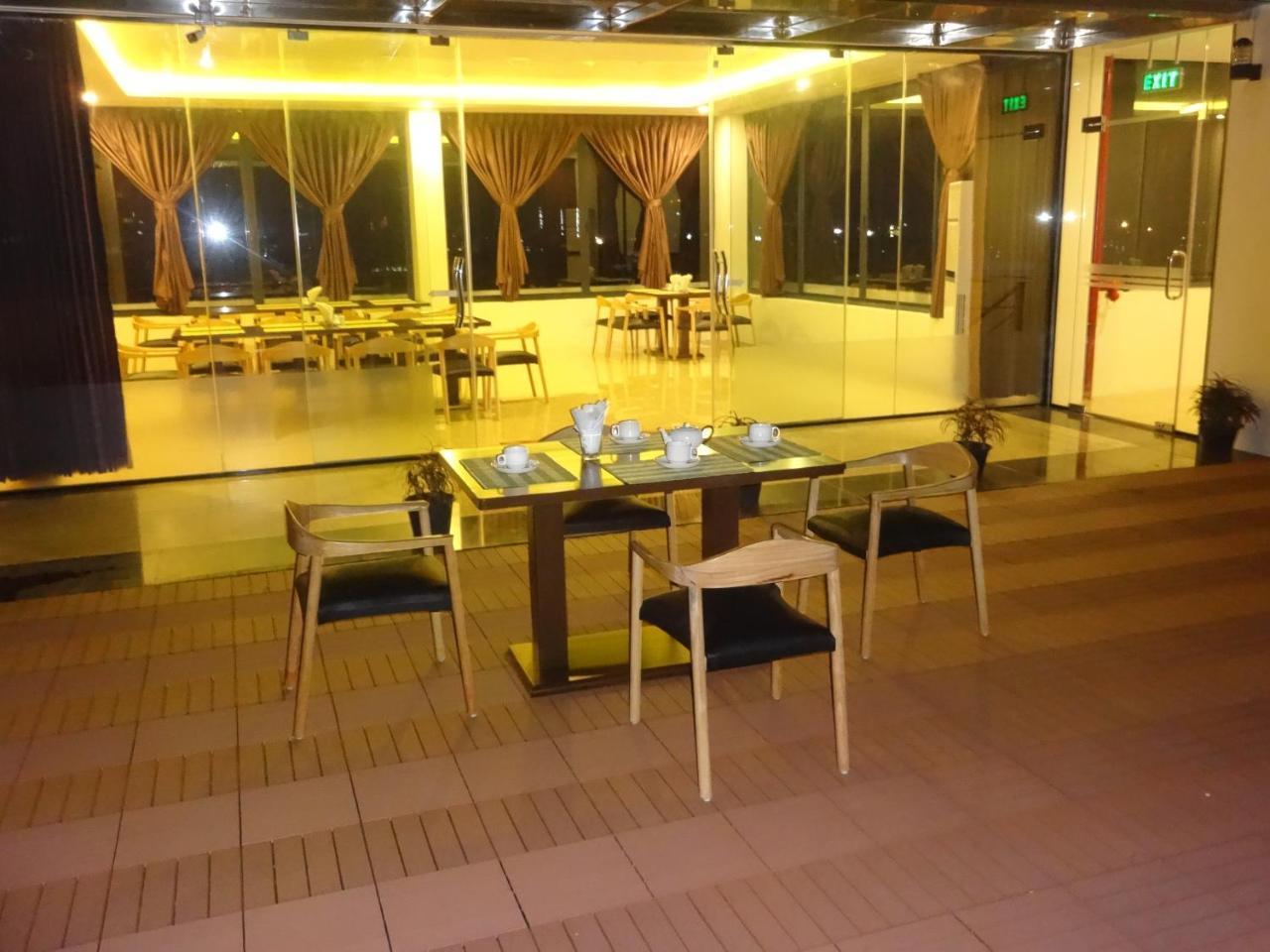 Virati Hotel Yangon Dış mekan fotoğraf