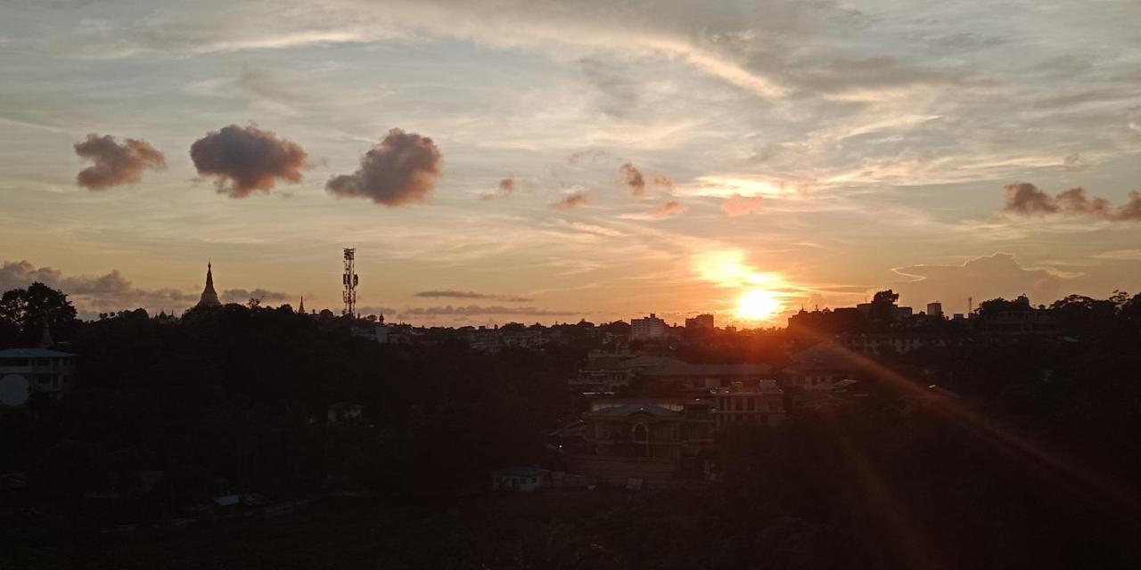 Virati Hotel Yangon Dış mekan fotoğraf
