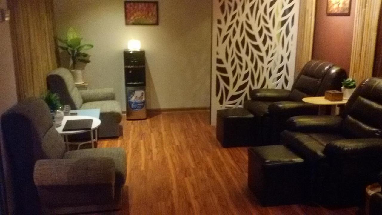 Virati Hotel Yangon Dış mekan fotoğraf